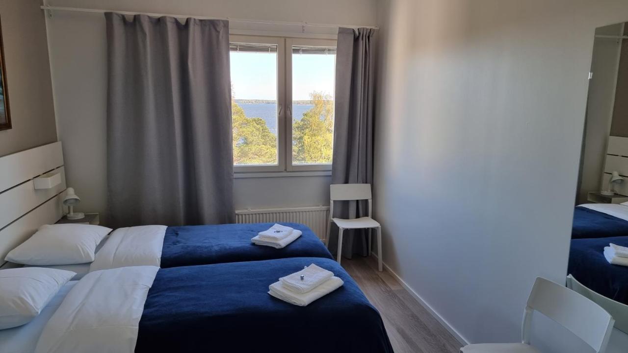 Vanha-merivartioasema Hotell