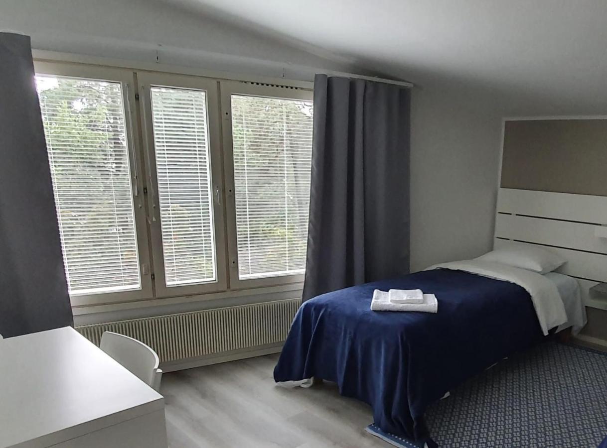 Vanha-merivartioasema Hotell *